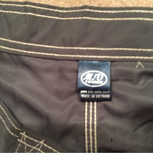 NWOT Men's Gray Swim Trunks Shorts~ 36 - Picture 2 of 4